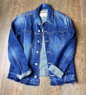 L'AGENCE Janelle Slim Raw Hem Denim Jacket
